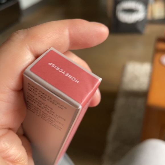 Unopened and silky texture! - Picture 5 of 5